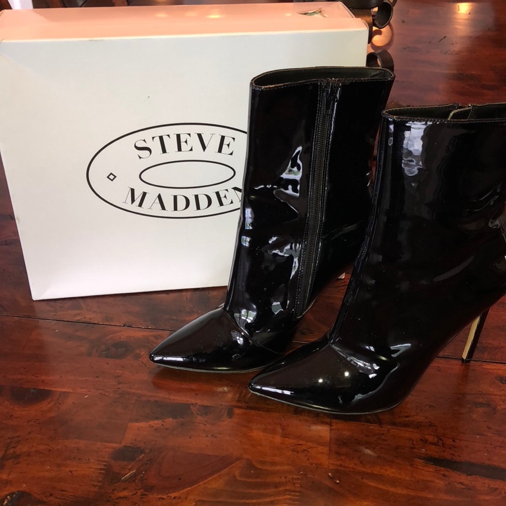Steve Madden heeled booties